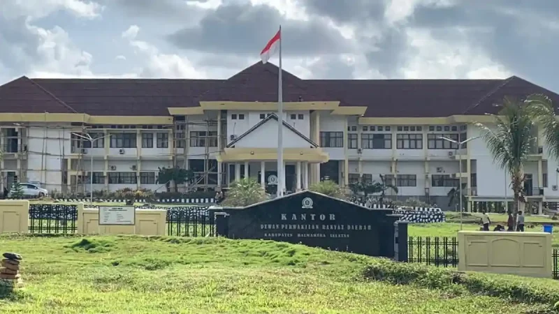 Ketua DPRD Halsel Tegaskan Tidak Ada Rencana Pembentukan Pansus Sengketa Lahan