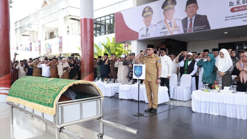 Kepulangan Haji Bur: Pelukan Terakhir Bumi Gamalama untuk Sang Arsitek Pembangunan
